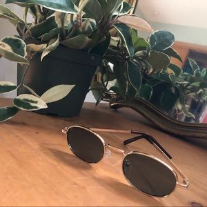 modcloth tiny shades